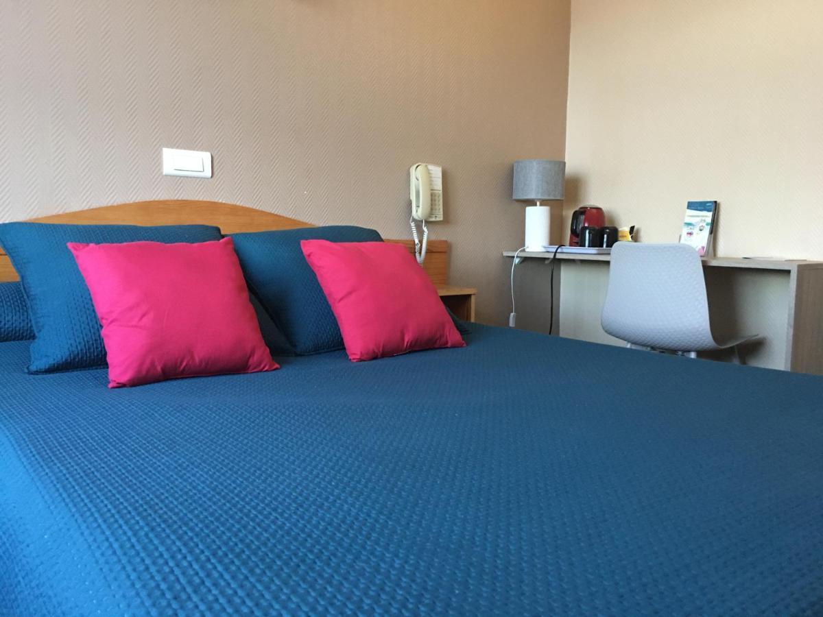 Hotel Le Pasteur Руайян Экстерьер фото
